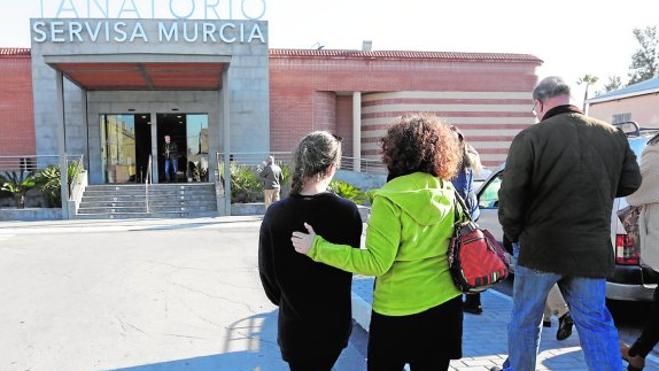 El director del instituto de Patiño no vio acoso sobre la menor que se quitó la vida