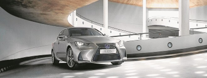 Lexus renueva su berlina premium IS 300h