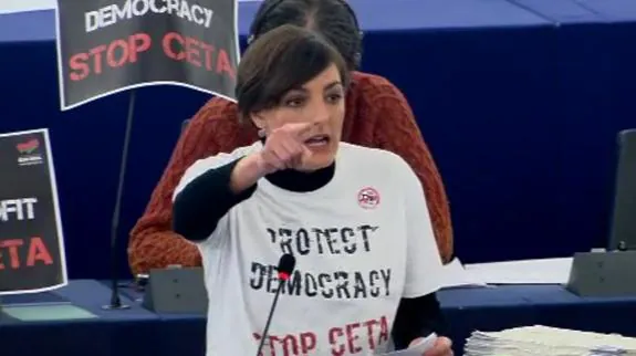 La eurodiputada en un momento de su intervención de este miércoles.
