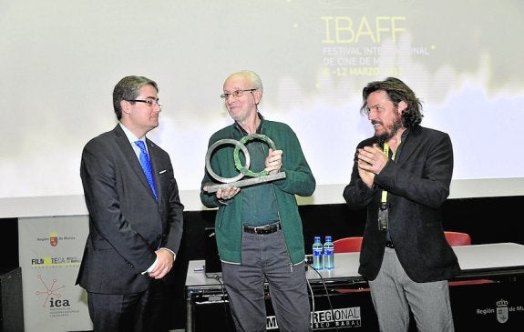 Premio para Caimán Ediciones