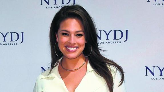 Ashley Graham se ha convertido a sus 27 años en una de las más cotizadas modelos XL.