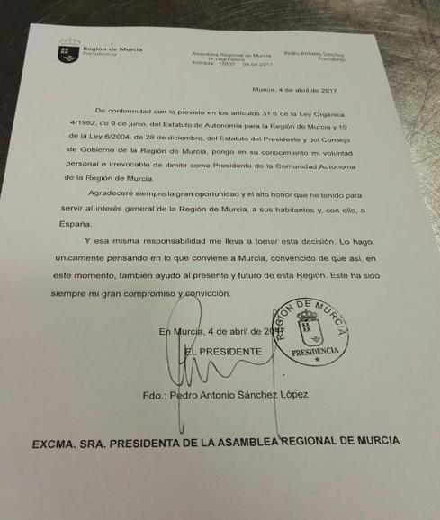 Carta de dimisión de Sánchez.