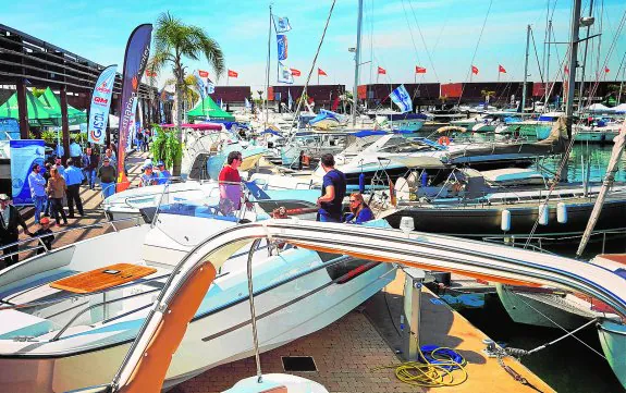 La Feria Náutica de la Región de Murcia Marina de las Salinas reúne las mejores novedades del sector naval e industrias afines. 