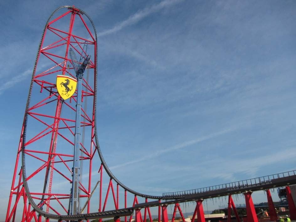 La 'Red Force', de Ferrari Land, presume de ser la más alta y rápida de Europa.