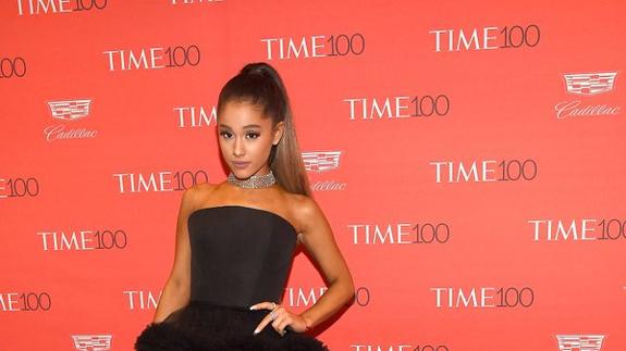 Ariana Grande costeará el funeral de los fallecidos en su concierto