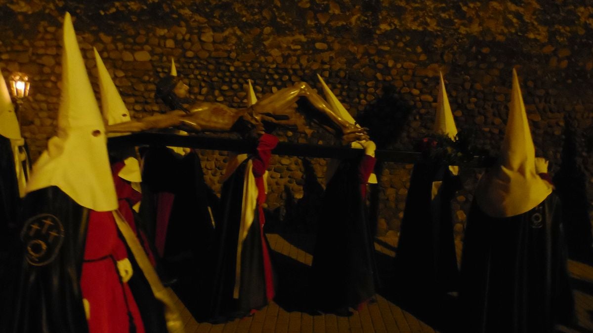 Via Crucis en la muralla