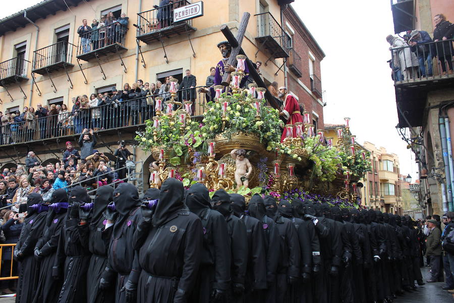 Procesión de Los Pasos