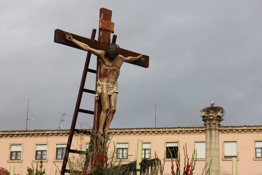 Procesión del Desenclavo