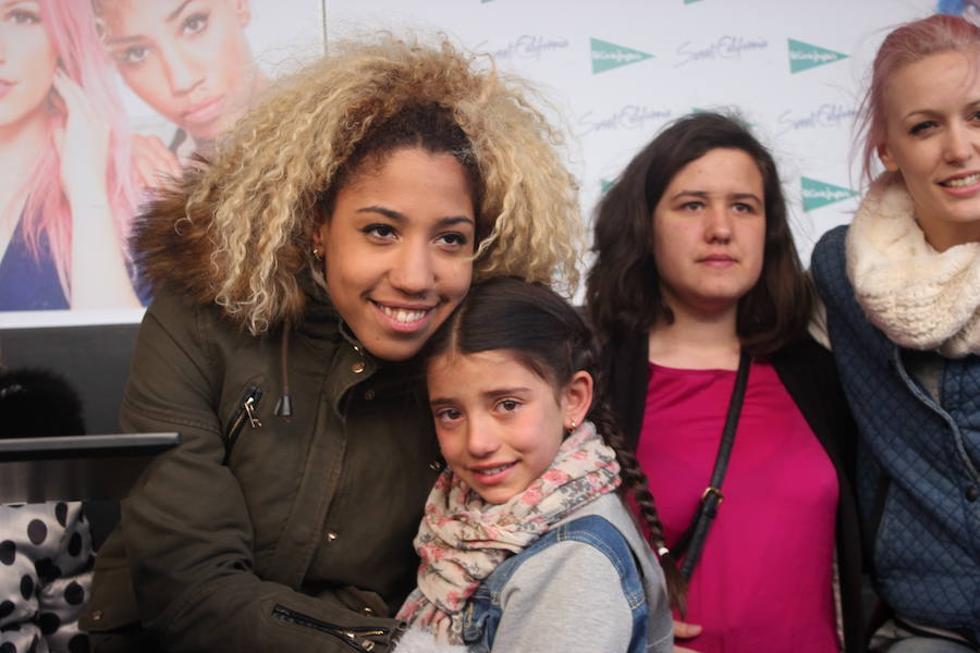 Firma de discos de Sweet California