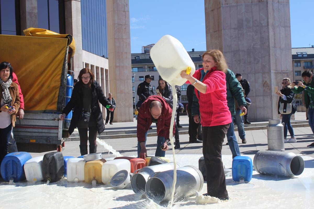 La leche, por los suelos