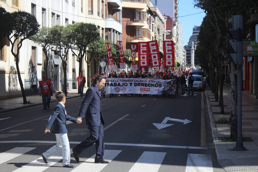 La manifestación del 1 de mayo saca a la calle a cerca de 2.000 persona