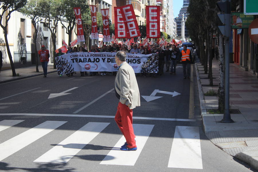 La manifestación del 1 de mayo saca a la calle a cerca de 2.000 persona