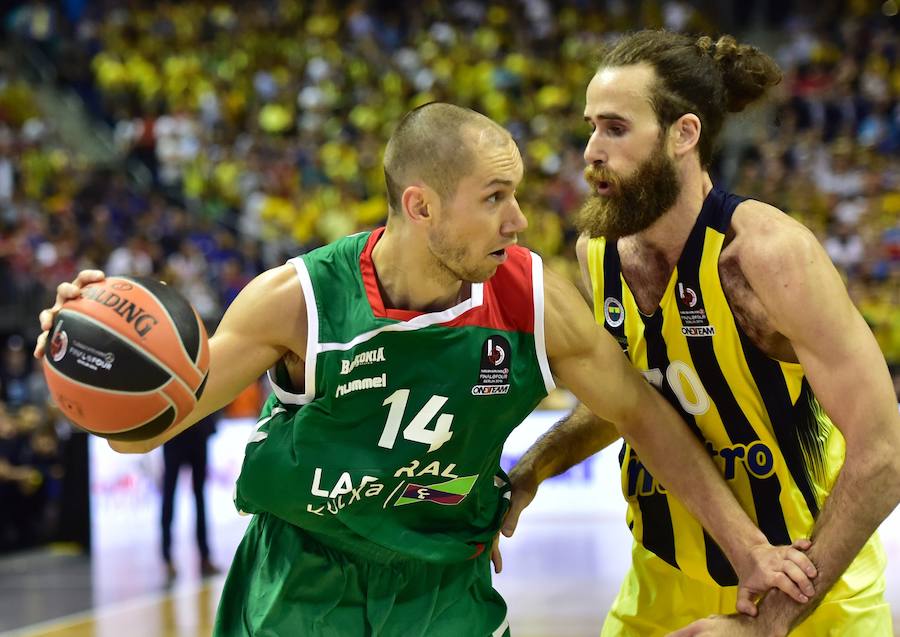 Las mejores imágenes del Fenerbahçe - Baskonia