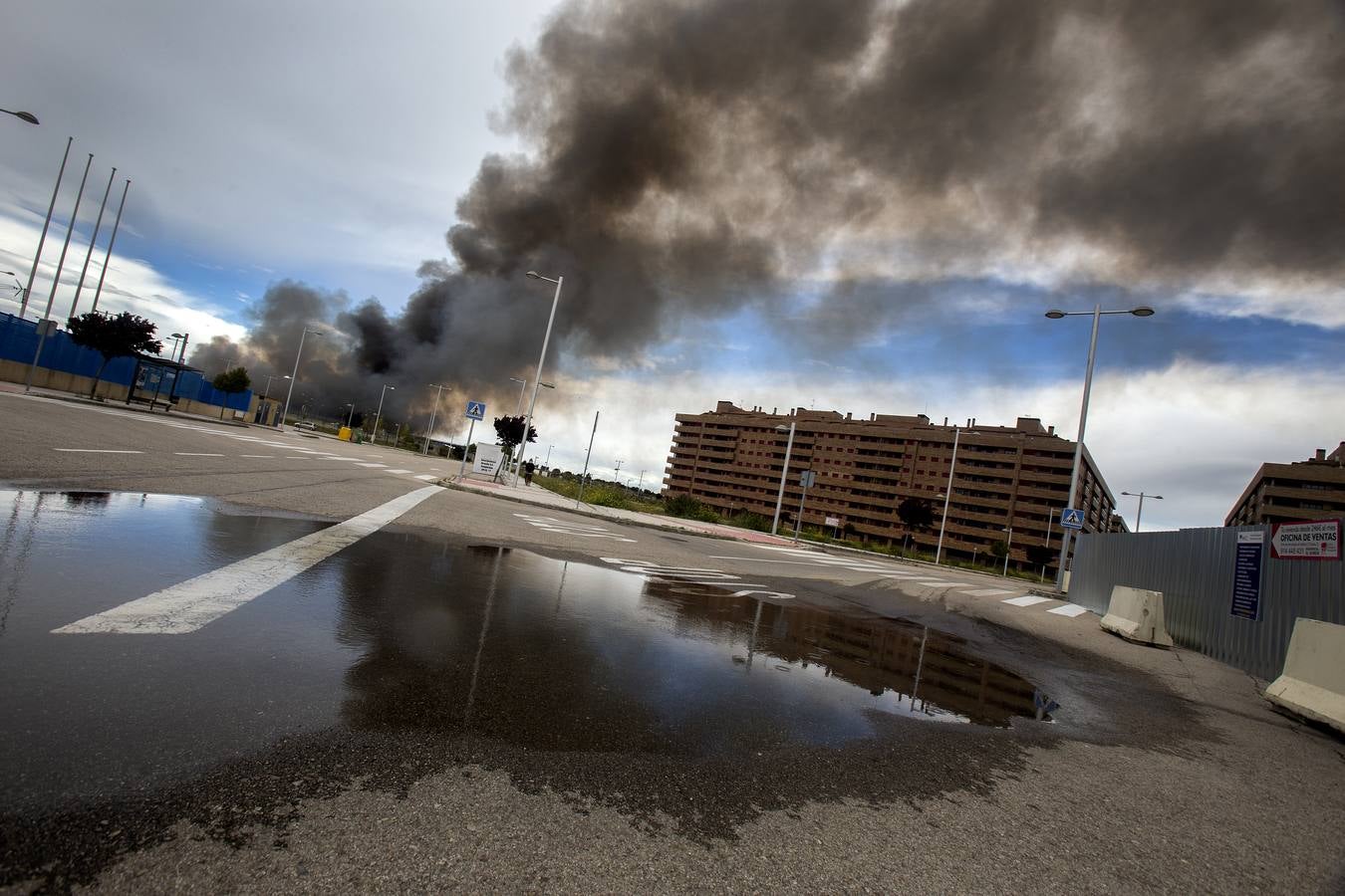 Incendio en el cementerio de neumáticos de Seseña