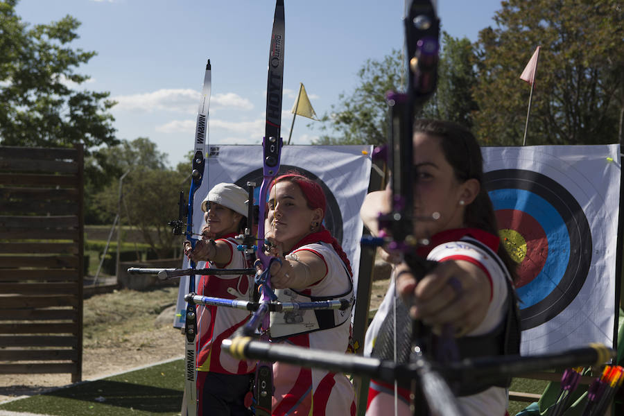 El equipo femenino español de arco recurvo se prepara para Río 2016