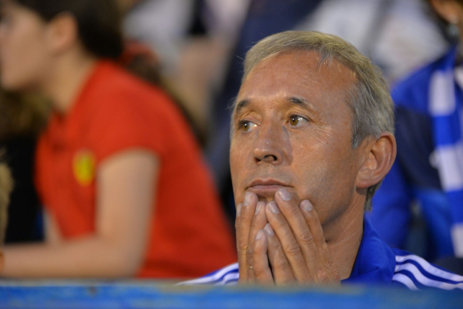 Lágrimas para un descenso