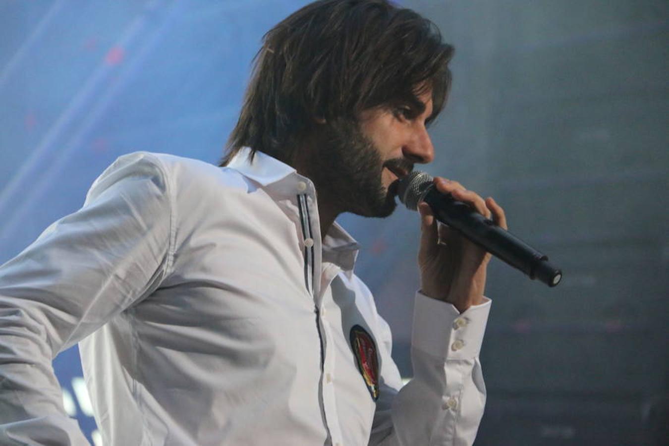 León se entrega a Melendi