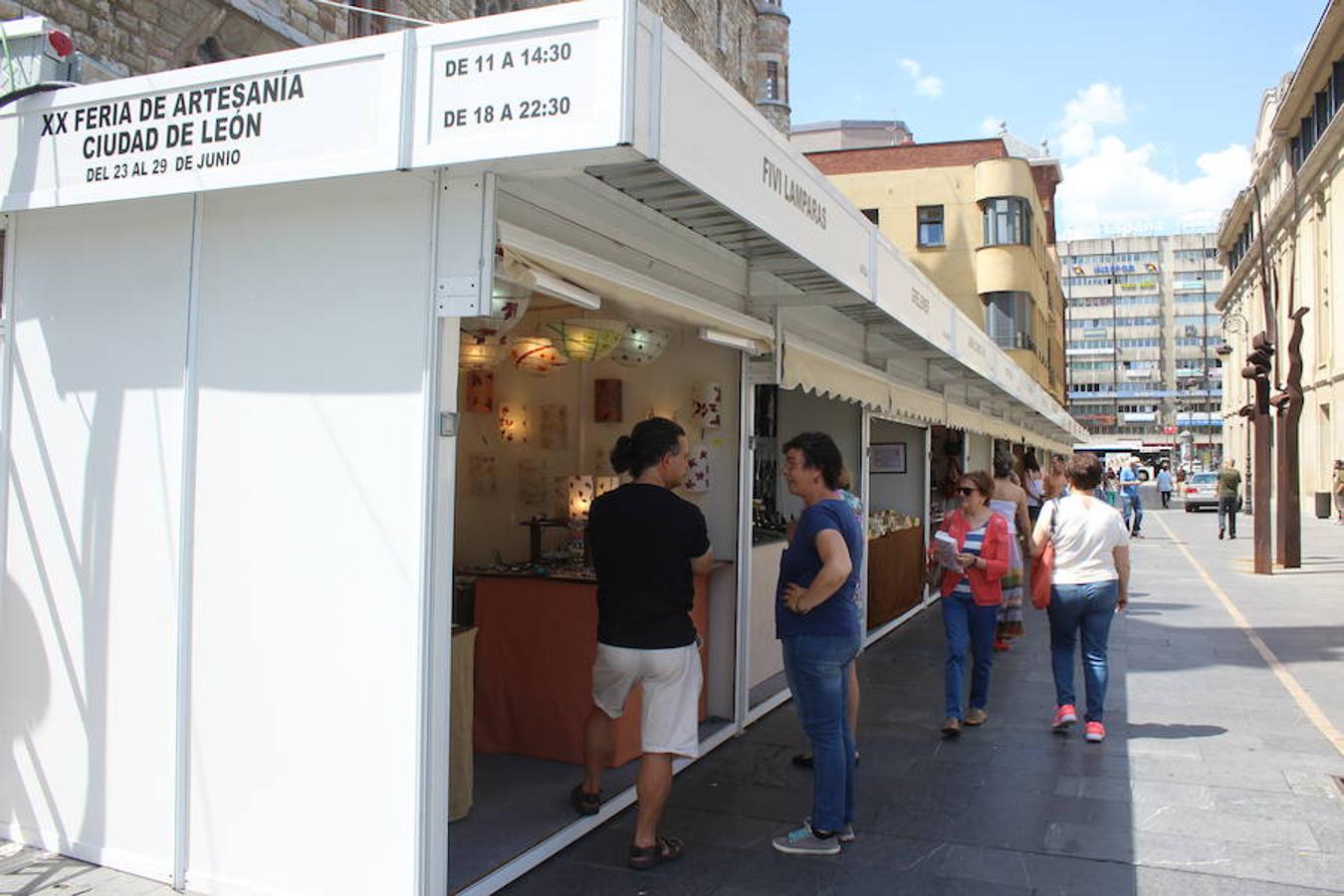 La artesanía inunda el centro de León