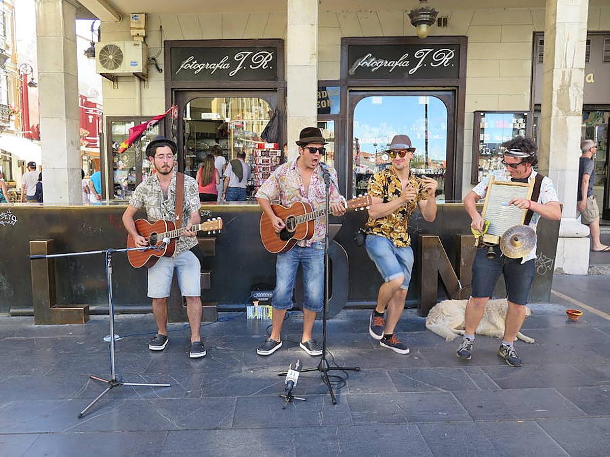 Los Blues Lee &#039;hacen el gamberro&#039; en León