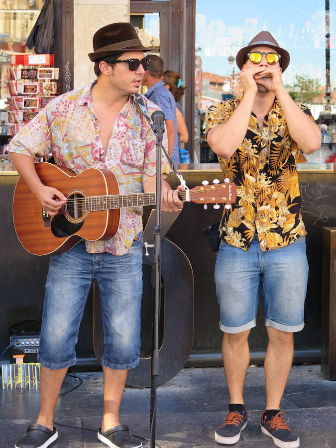 Los Blues Lee &#039;hacen el gamberro&#039; en León