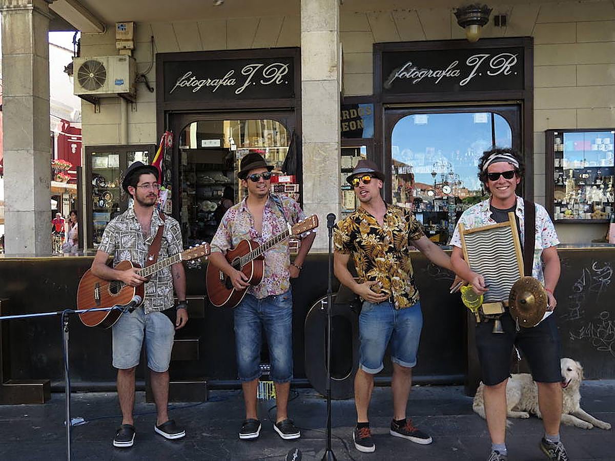 Los Blues Lee &#039;hacen el gamberro&#039; en León