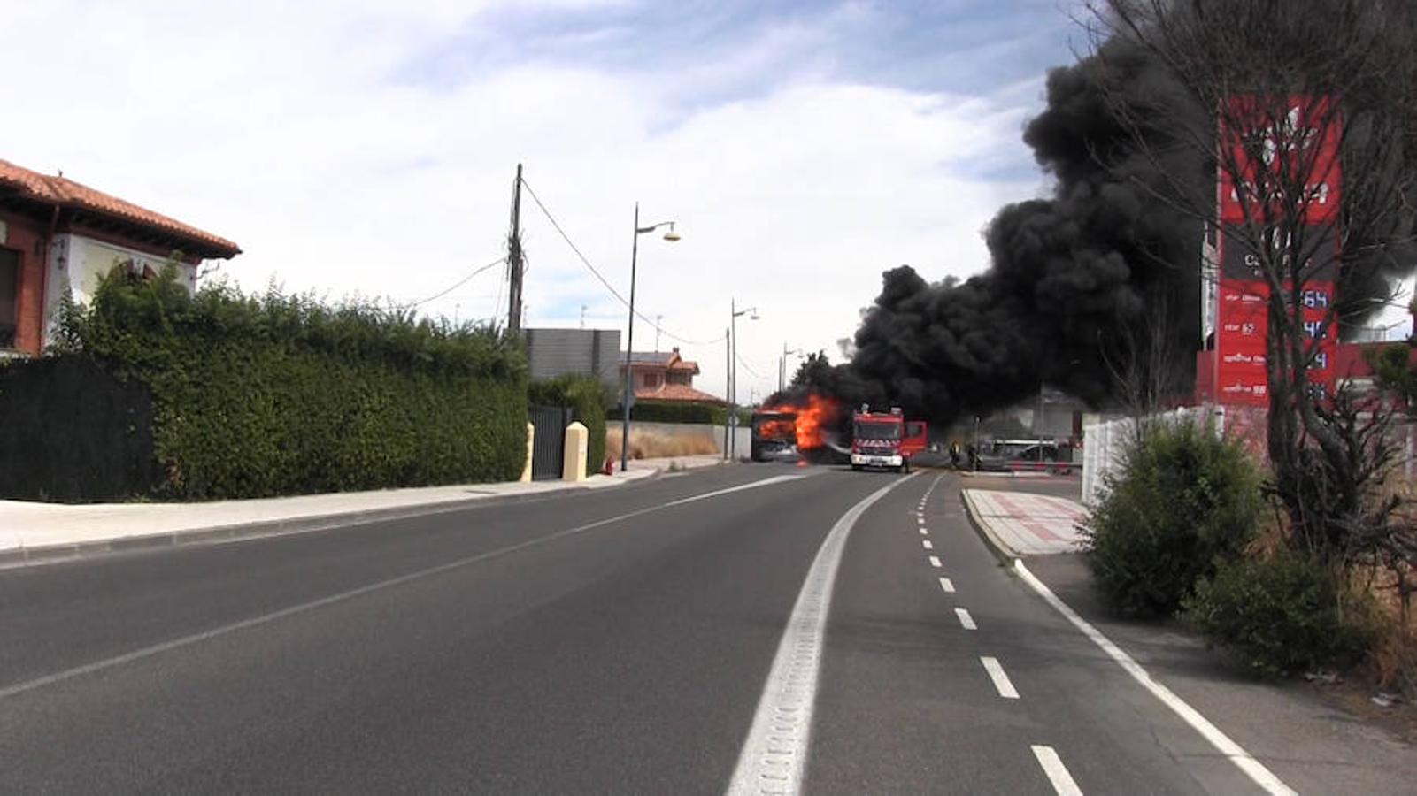 Arde un autobús urbano de León