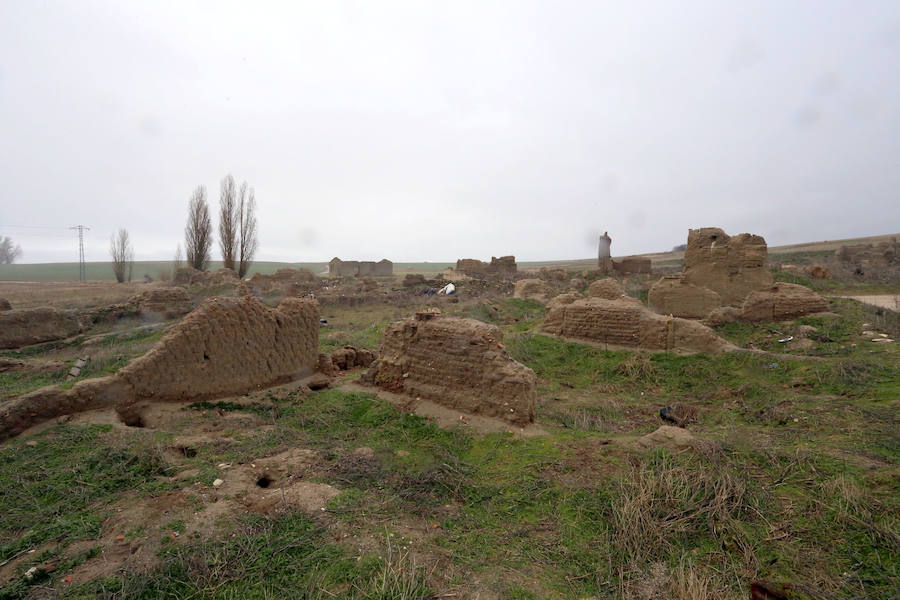Pueblo abandonado de Honquilana (Valladolid)