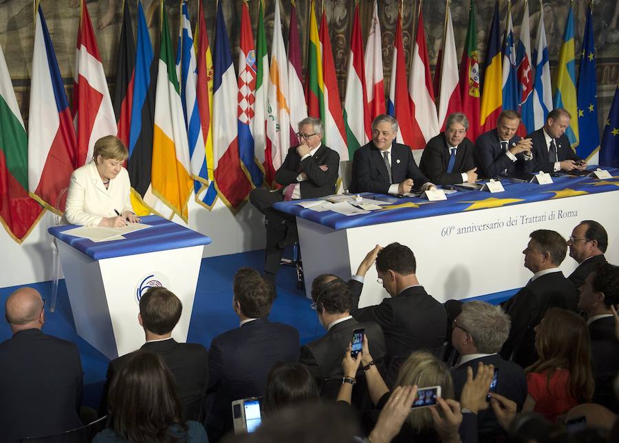 Los 27 líderes europeos reiteran en Roma su compromiso a favor de la unión