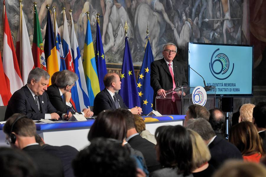 Los 27 líderes europeos reiteran en Roma su compromiso a favor de la unión