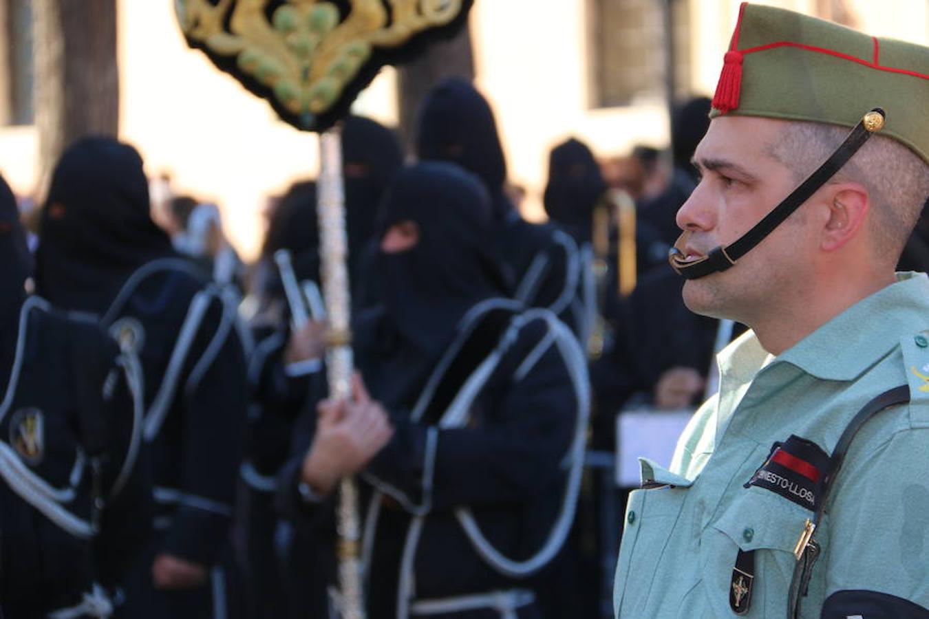 El sol arropa el Sábado de Pasión