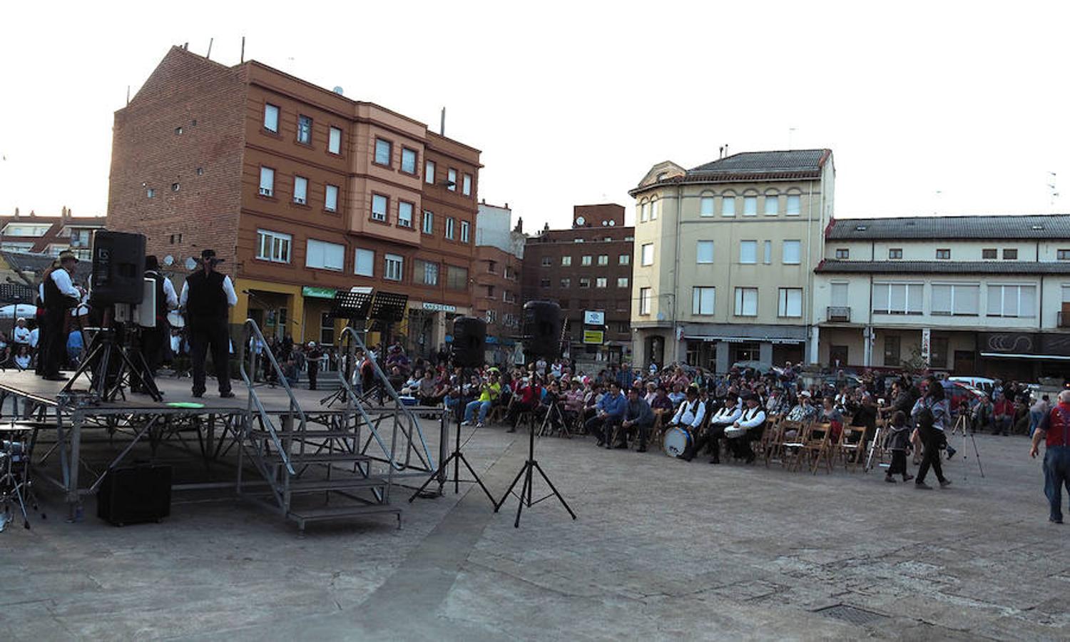 Las dulzainas invaden Veguellina