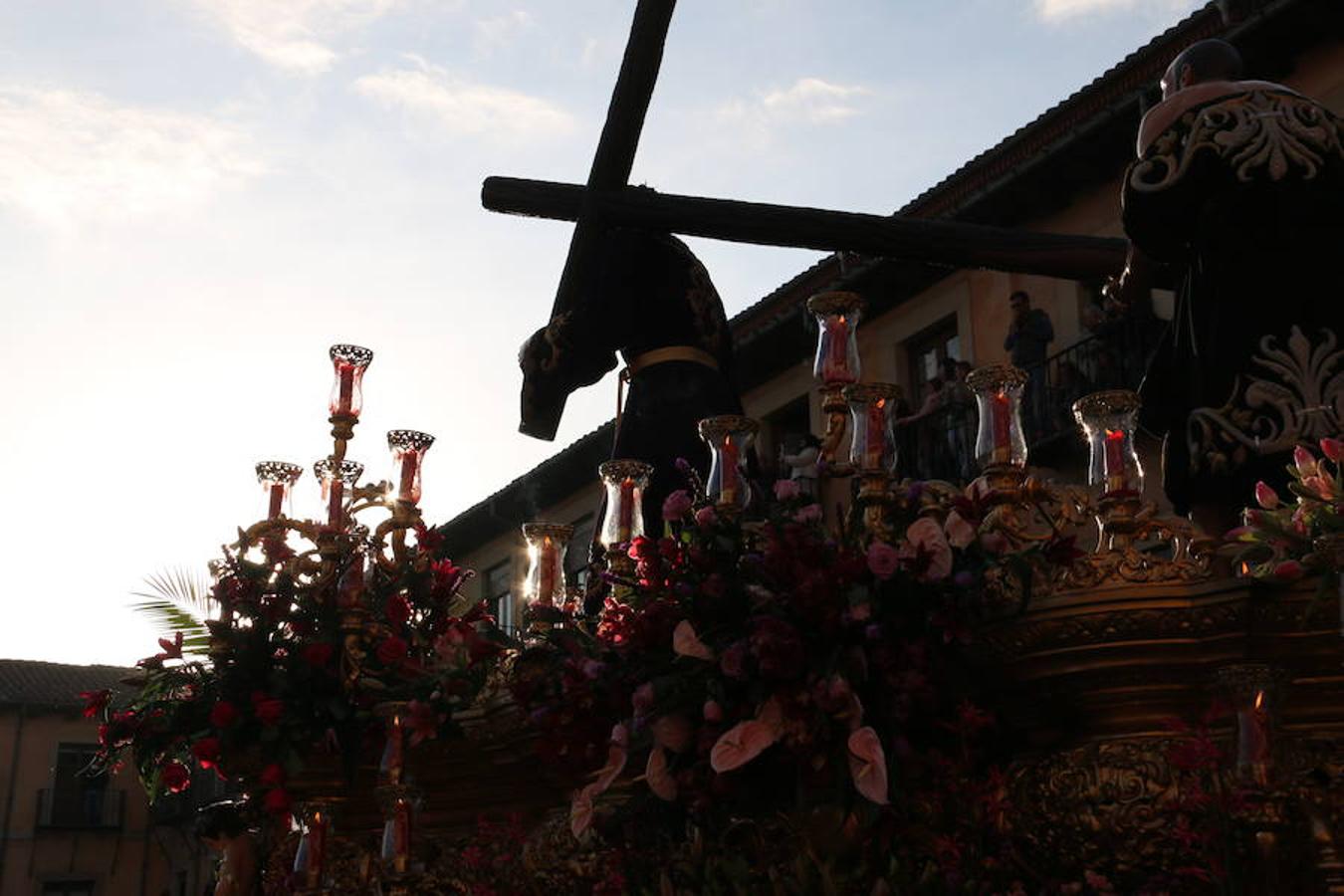 El Encuentro, a contraluz