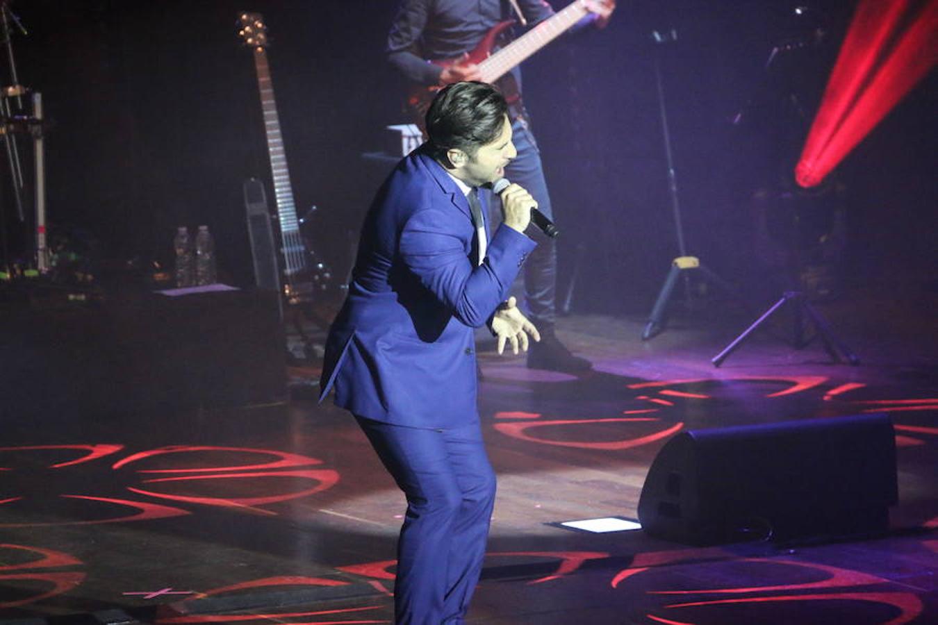 David Bustamante enamora al Auditorio de León