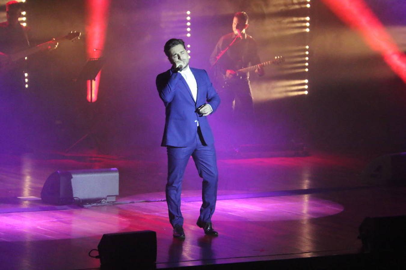 David Bustamante enamora al Auditorio de León