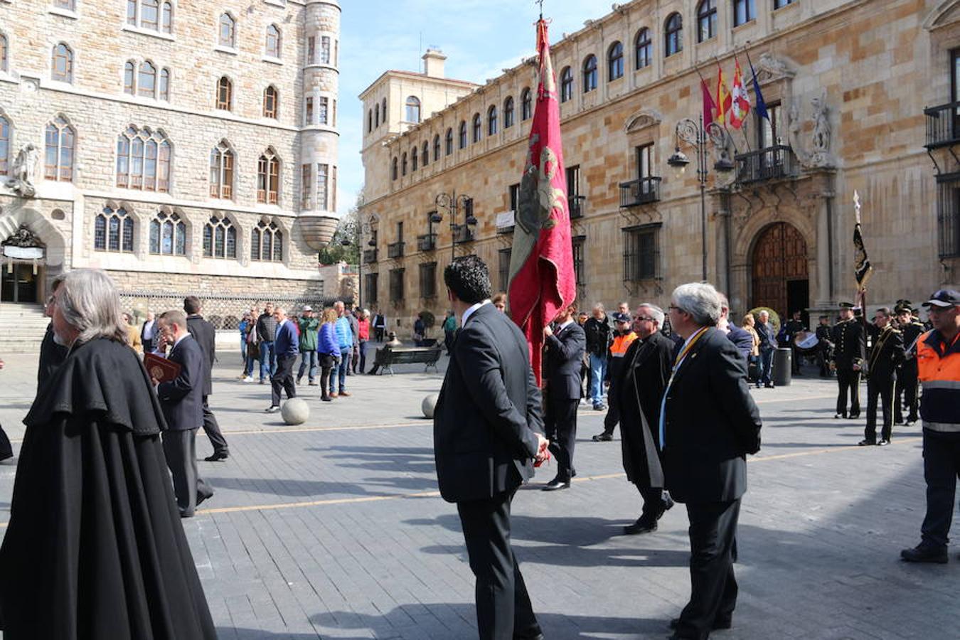 Un pendón por Baeza y León