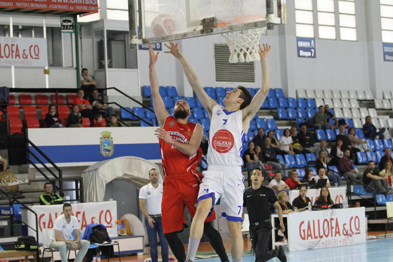 Fundación León 78-76 Cálidos Gallegos