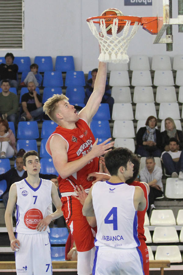 Fundación León 78-76 Cálidos Gallegos