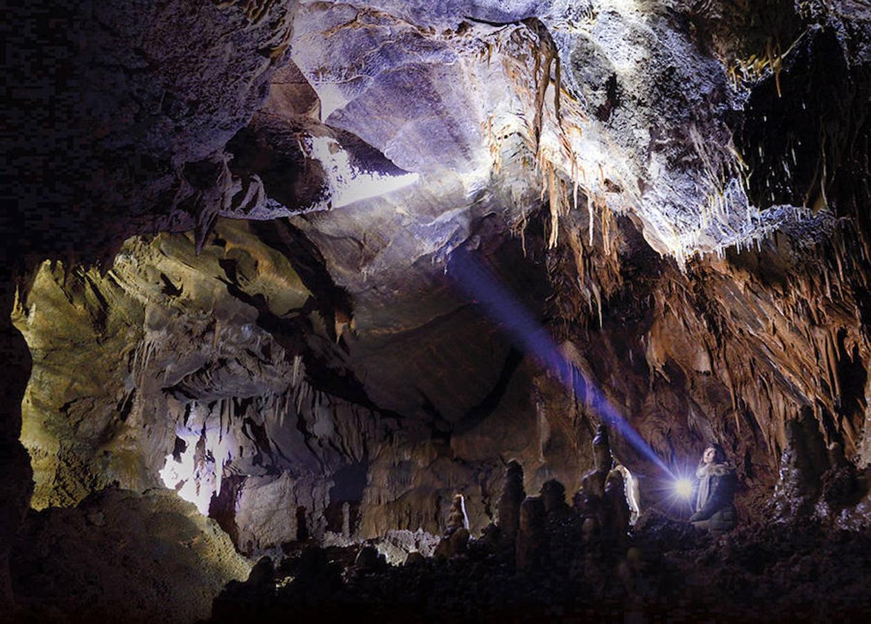 Cueva LLamazares. 