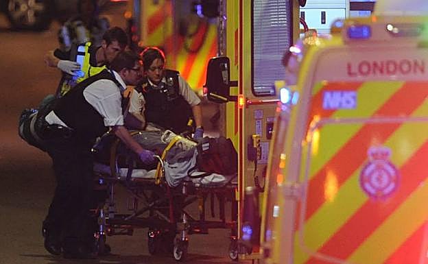 «Le apuñaló tres veces a sangre fría»