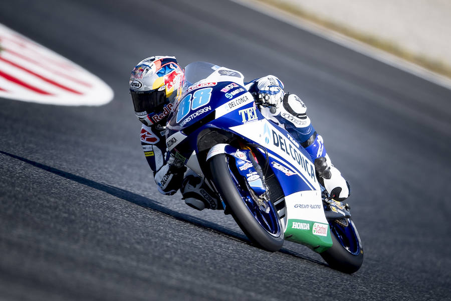 El Circuito de Montmeló acogió los entrenamientos clasificatorios del Gran Premio de Cataluña de motociclismo.