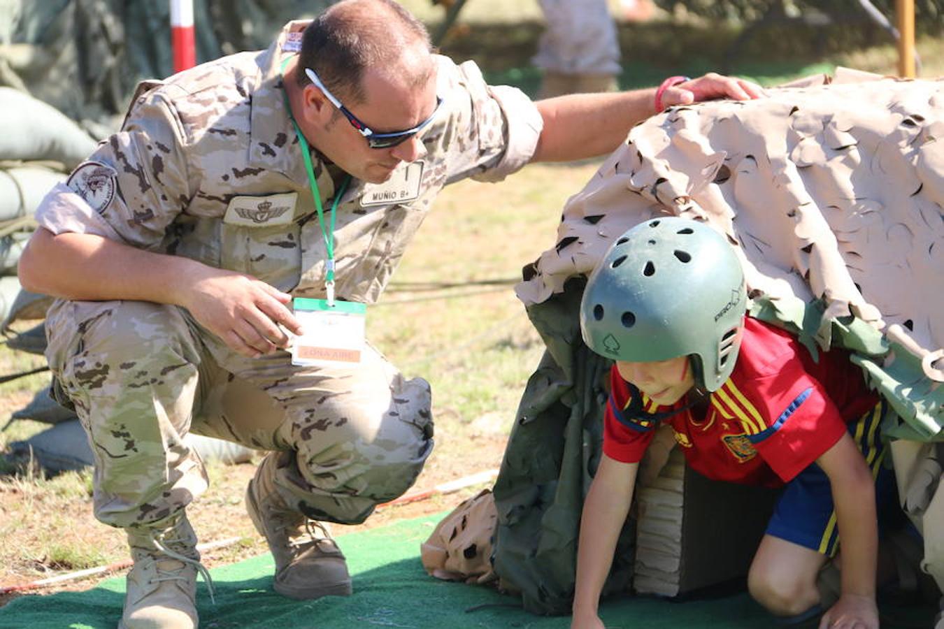 Ambiente durante la jornada de exhibición aérea