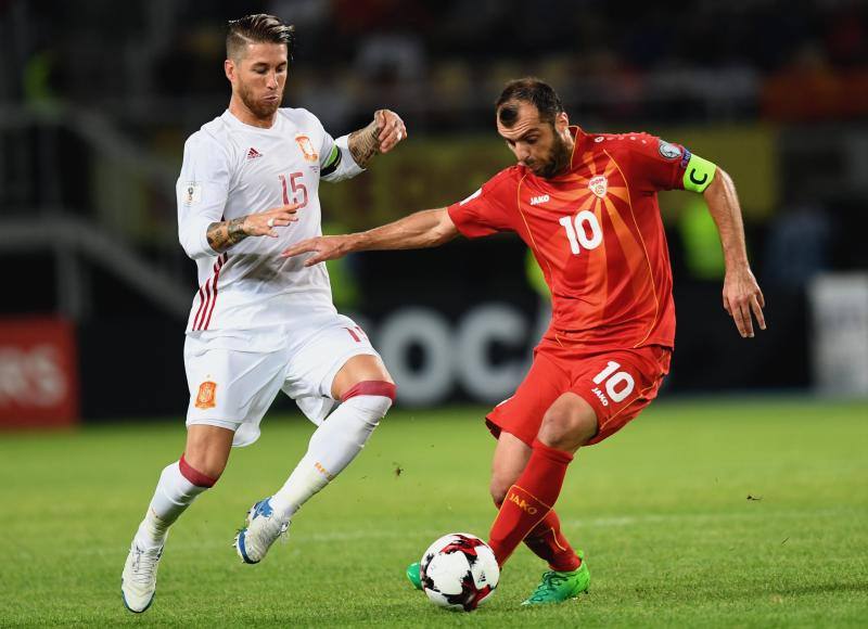 Macedonia recibe a Españane en un partido clasificatorio para el Mundial de rusia 2018.