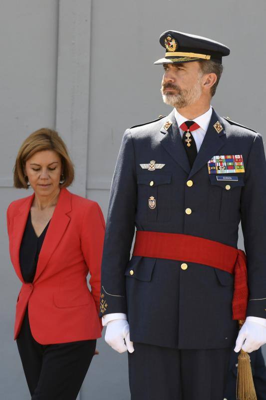 El Rey Felipe VI preside el acto conmemorativo del XXV aniversario de la Academia Básica del Ejército del Aire. Al acto asisten también la ministra de Defensa, María Dolores de Cospedal, y el presidente de la Junta, Juan Vicente Herrera.