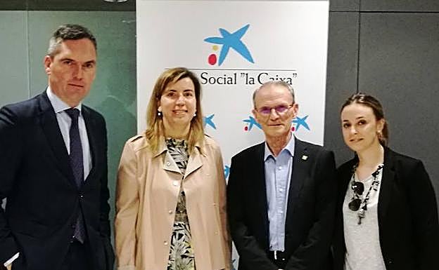 Asistentes a la firma del acuerdo