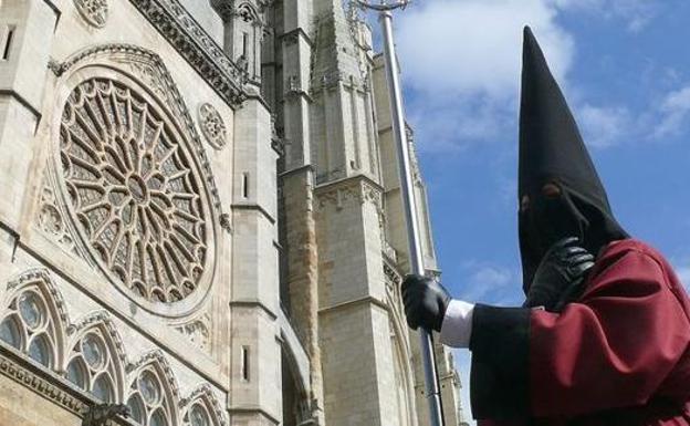 Un momento de la Semana Santa de León.