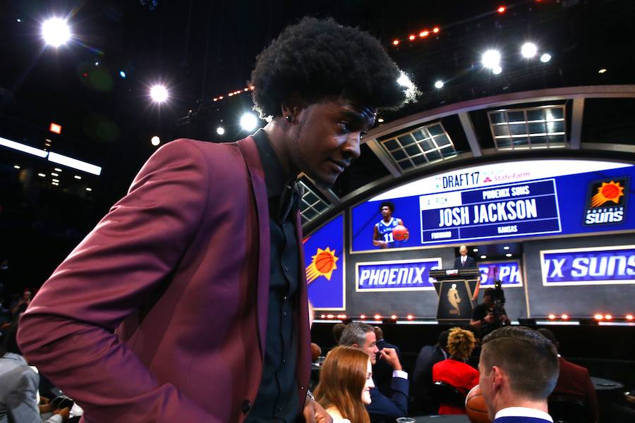 Josh Jackson, seleccionado con el número 4 por los Suns.