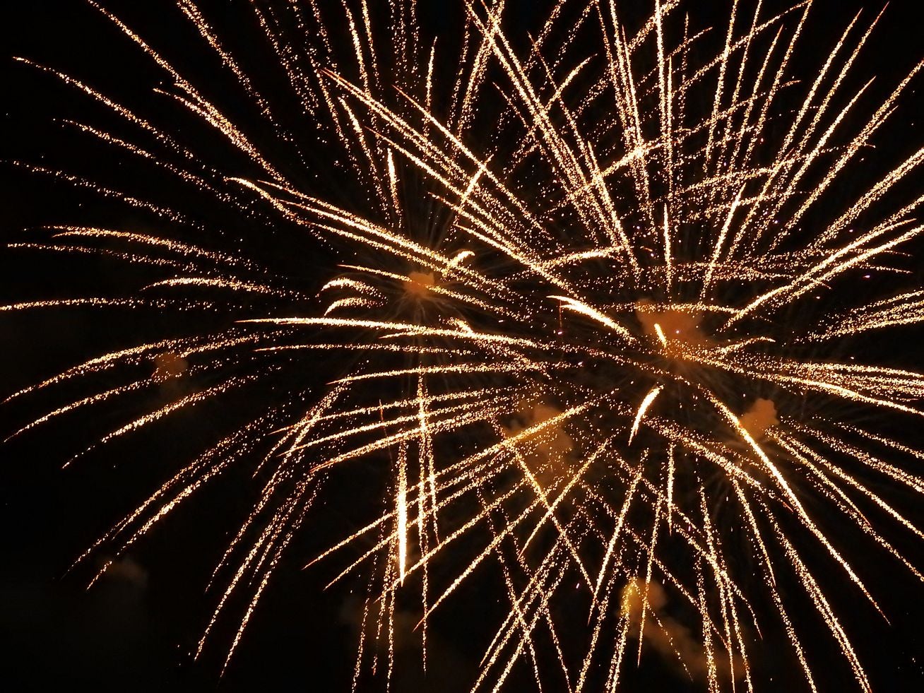 Las mejores imágenes de los fuegos artificiales de San Juan (I)