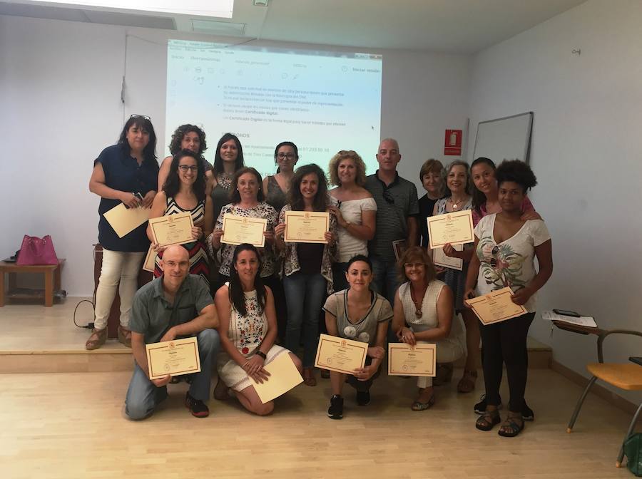 Alumnos del curso en su clausura. 
