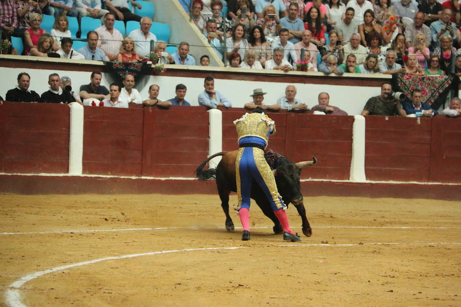 Las mejores imágenes de la corrida de toros de Fiestas de San Juan y San Pedro (II)
