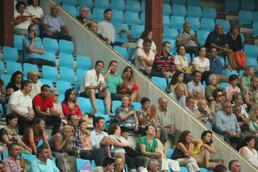 Las mejores imágenes de la corrida de toros de Fiestas de San Juan y San Pedro (II)